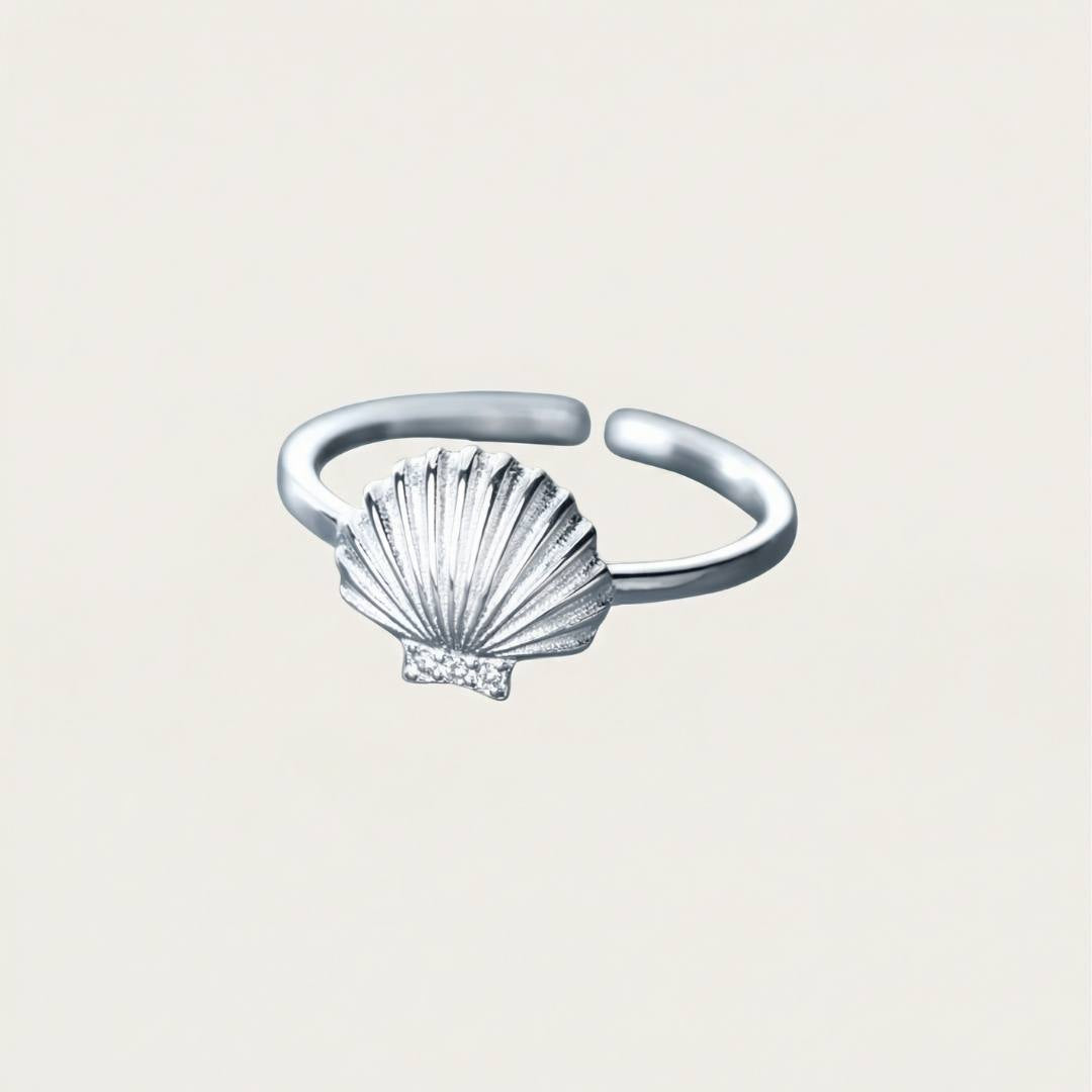 Aurelía | Keeper of the Seashell